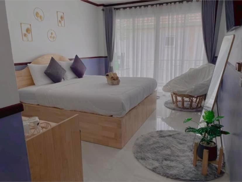 Baan Tipsukon Bed & Breakfast Ko Lan Exterior photo